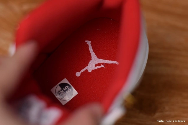 Cheap Husky Air Jordan 130690-107 